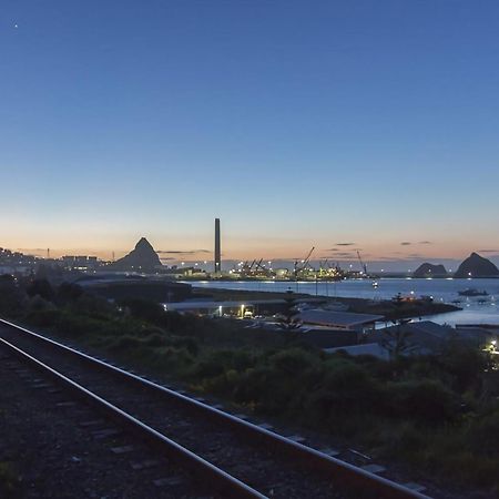 The Waterfront Escape Villa New Plymouth Exteriör bild