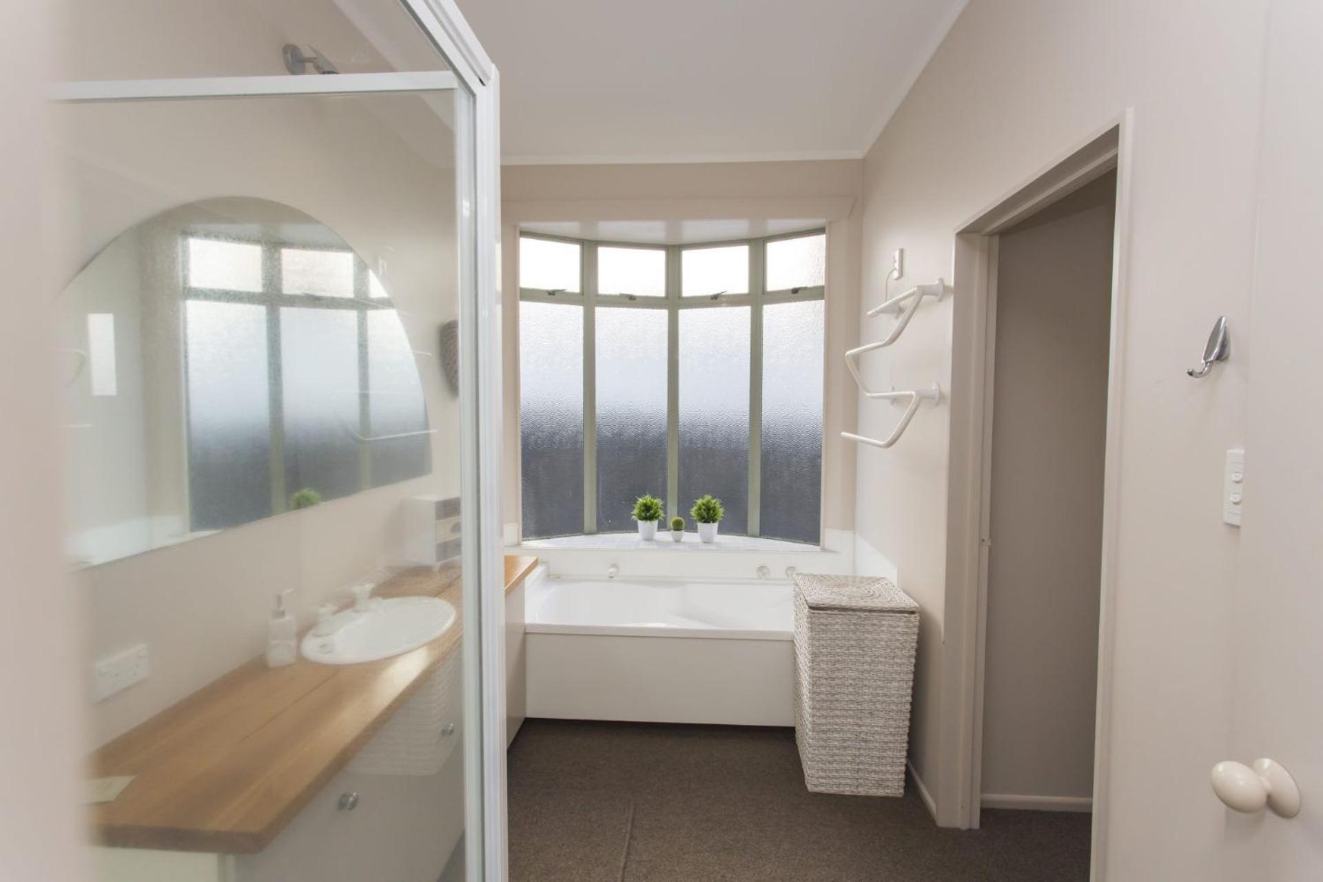 The Waterfront Escape Villa New Plymouth Exteriör bild